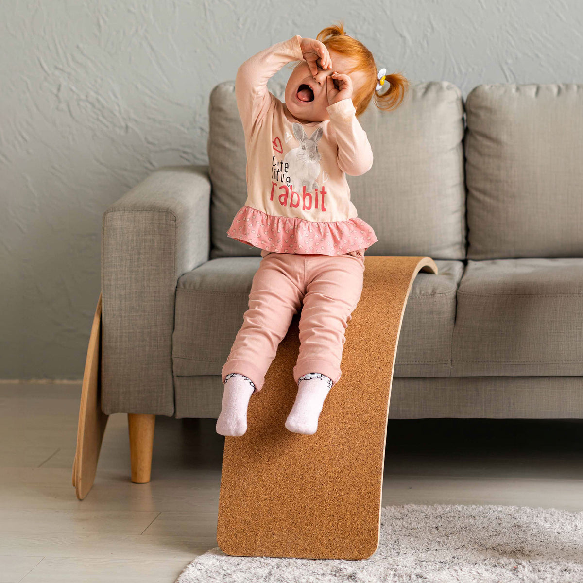 Balancebrett Klassik aus Holz mit Korkbeschichtung für Kinder - Montessori-Wackelbrett - Ansicht 4