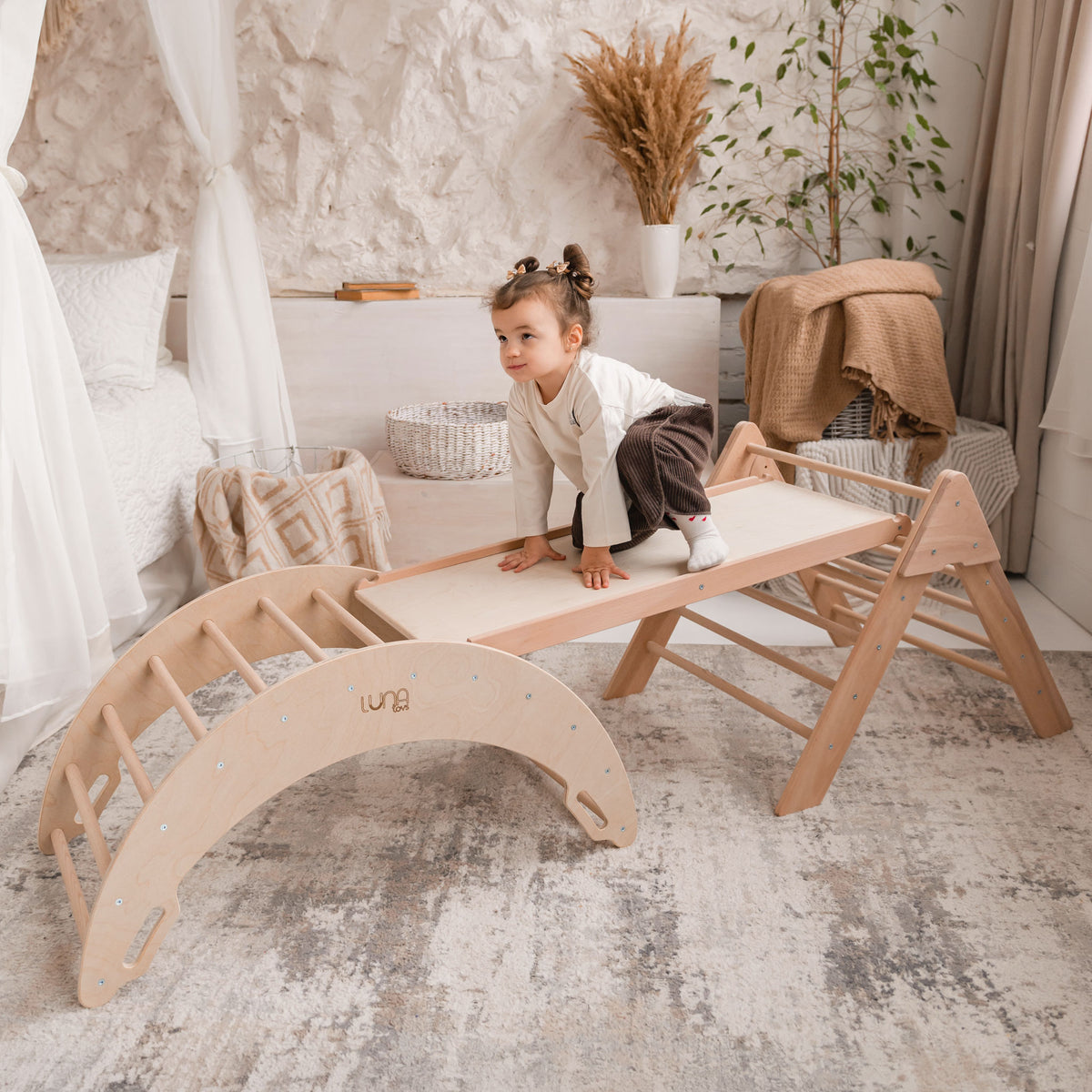 Kletterset 3-in-1 Trio aus Holz für Kinder - Montessori-Kletterbogen mit Pikler-Dreieck und Kletterrampe/Rutsche - Ansicht 3